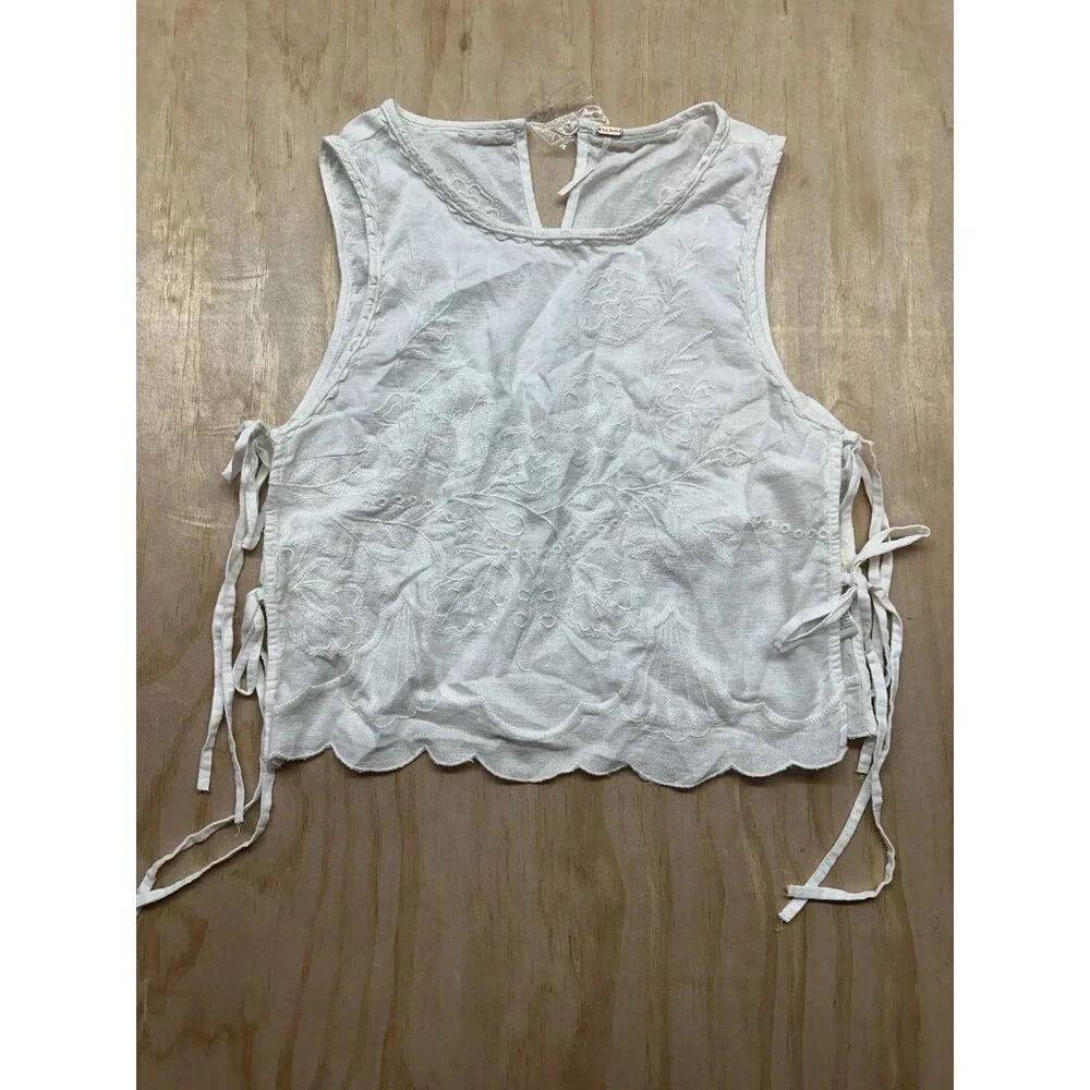 Free People White Faded Gardens Tank Size S Embroidered Floral Ties 2025 Scallop - Picture 1 of 7
